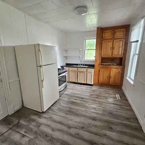 2217 Latham Street Rockford IL 61103