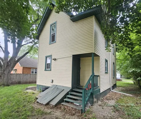 2217 Latham Street Rockford IL 61103