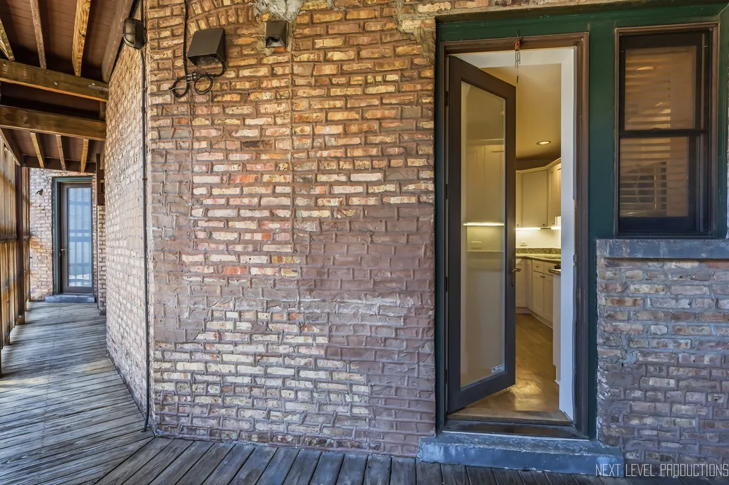 2013 West Concord Place Chicago IL 60647