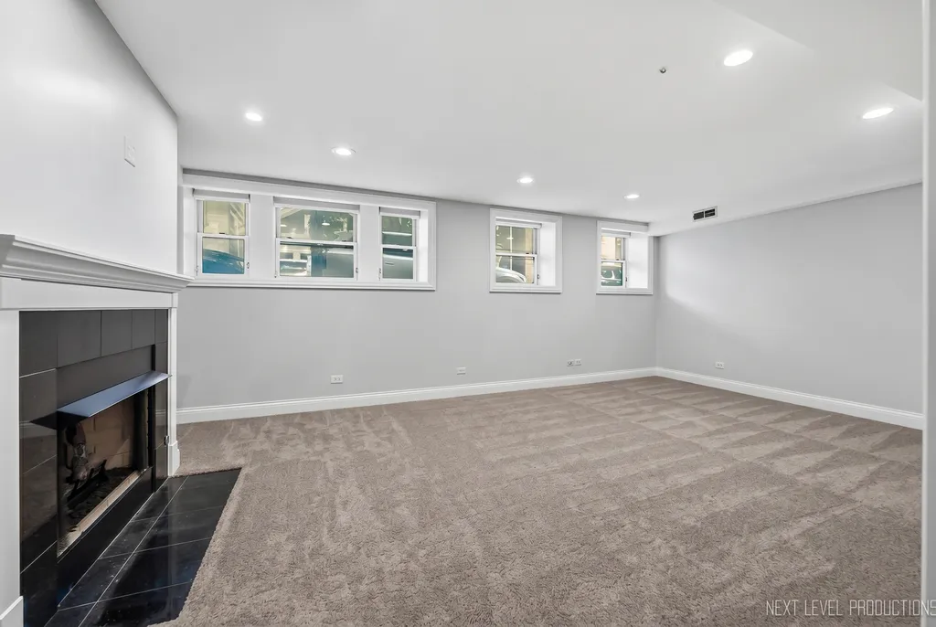 2013 West Concord Place Chicago IL 60647