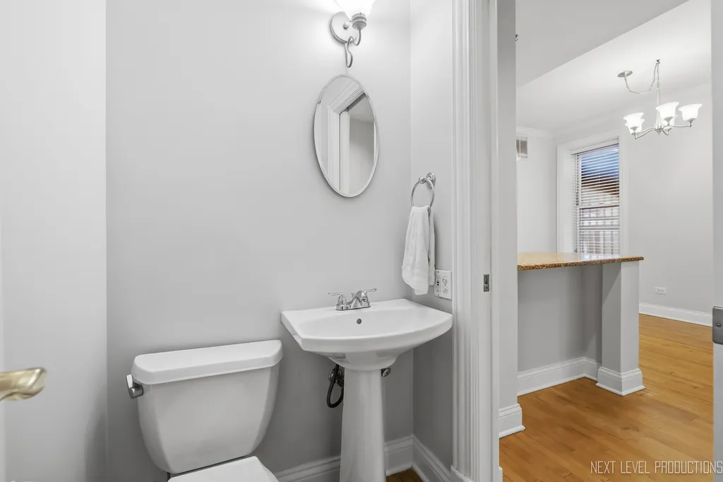 2013 West Concord Place Chicago IL 60647