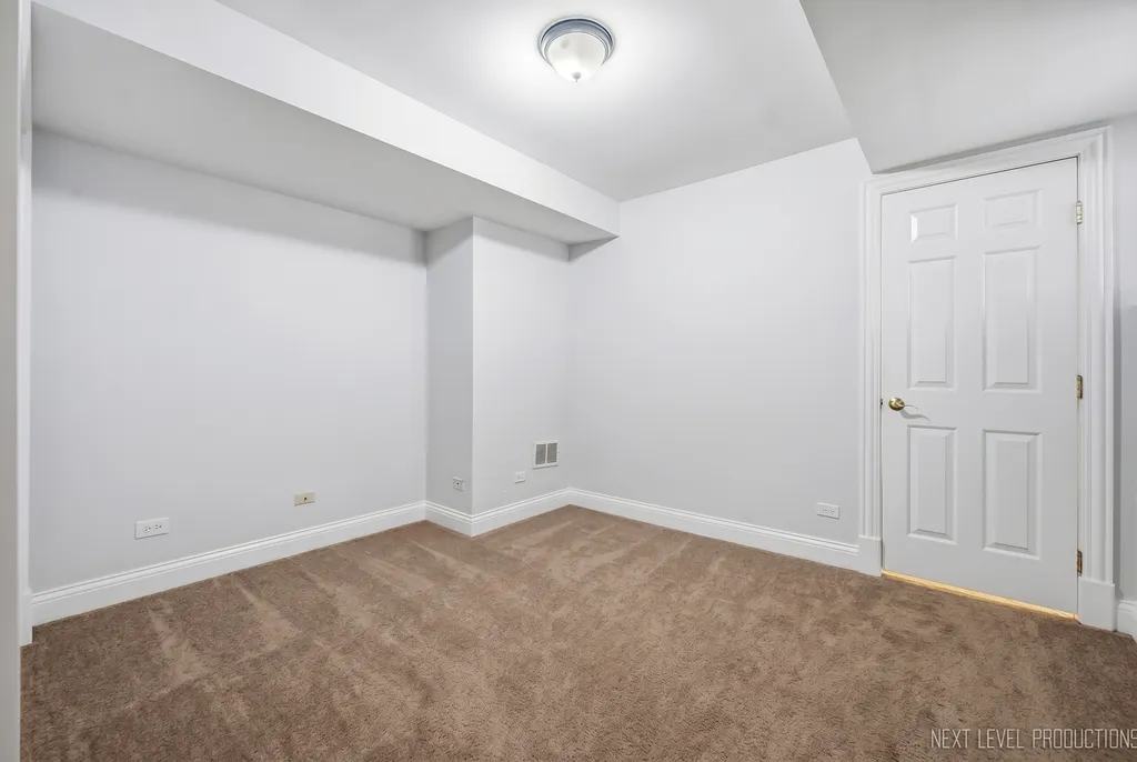 2013 West Concord Place Chicago IL 60647