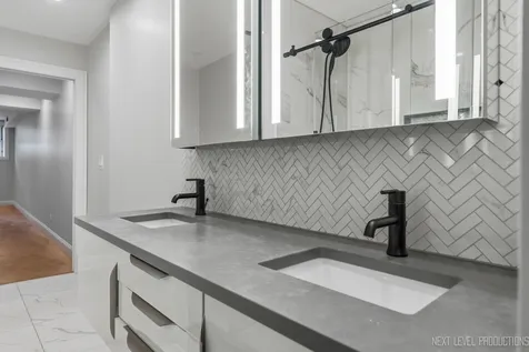 2013 West Concord Place Chicago IL 60647