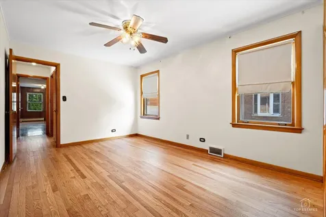9253 South Sacramento Avenue Evergreen Park IL 60805