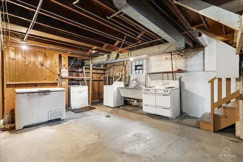 9253 South Sacramento Avenue Evergreen Park IL 60805