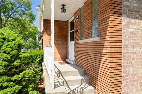 9253 South Sacramento Avenue Evergreen Park IL 60805