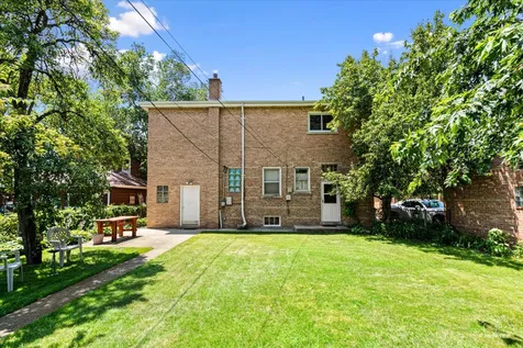 9253 South Sacramento Avenue Evergreen Park IL 60805