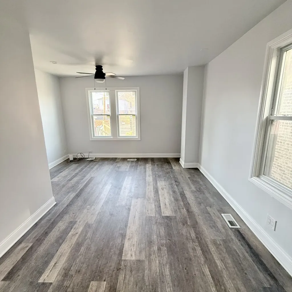 8640 South Blackstone Avenue Chicago IL 60619