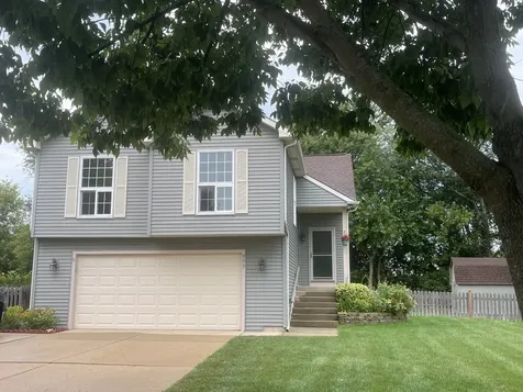 965 Amberwood Place Mchenry IL 60050