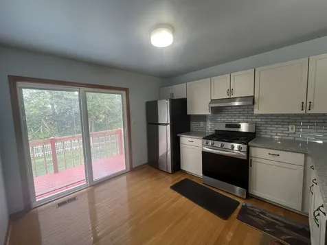 965 Amberwood Place Mchenry IL 60050