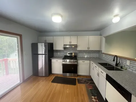 965 Amberwood Place Mchenry IL 60050