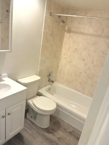 5420 North Kenmore Avenue Chicago IL 60640