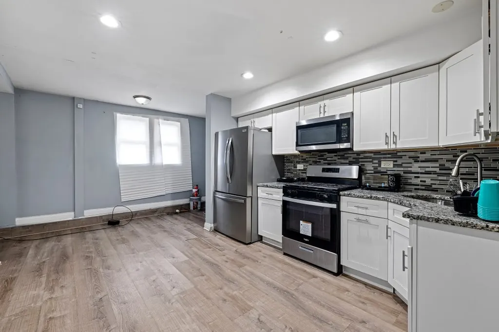 1615 South Komensky Avenue Chicago IL 60623