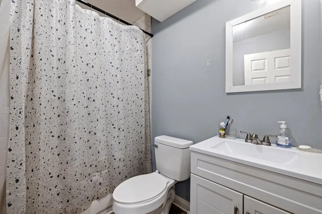 1615 South Komensky Avenue Chicago IL 60623