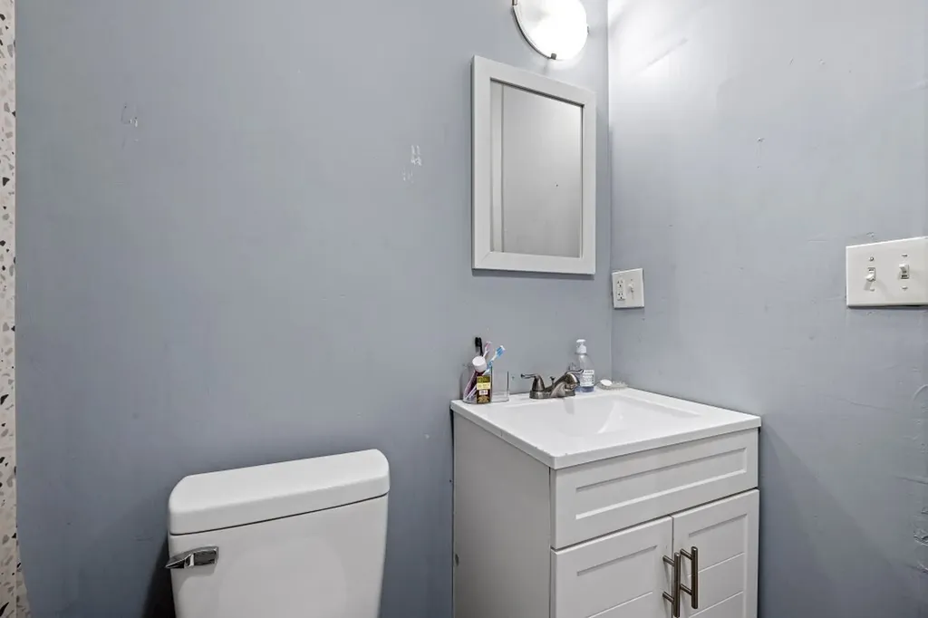 1615 South Komensky Avenue Chicago IL 60623