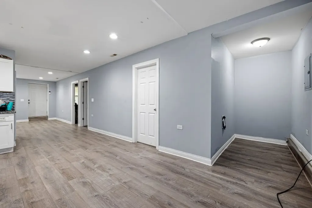 1615 South Komensky Avenue Chicago IL 60623