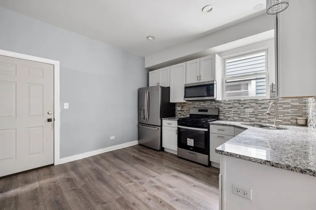 1615 South Komensky Avenue Chicago IL 60623