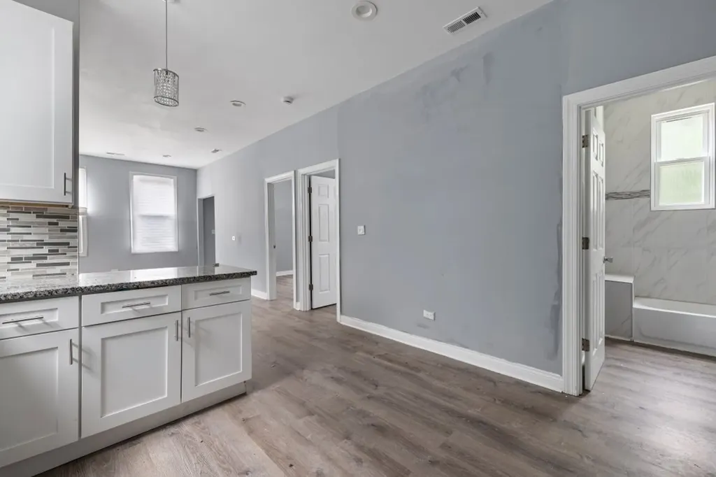 1615 South Komensky Avenue Chicago IL 60623