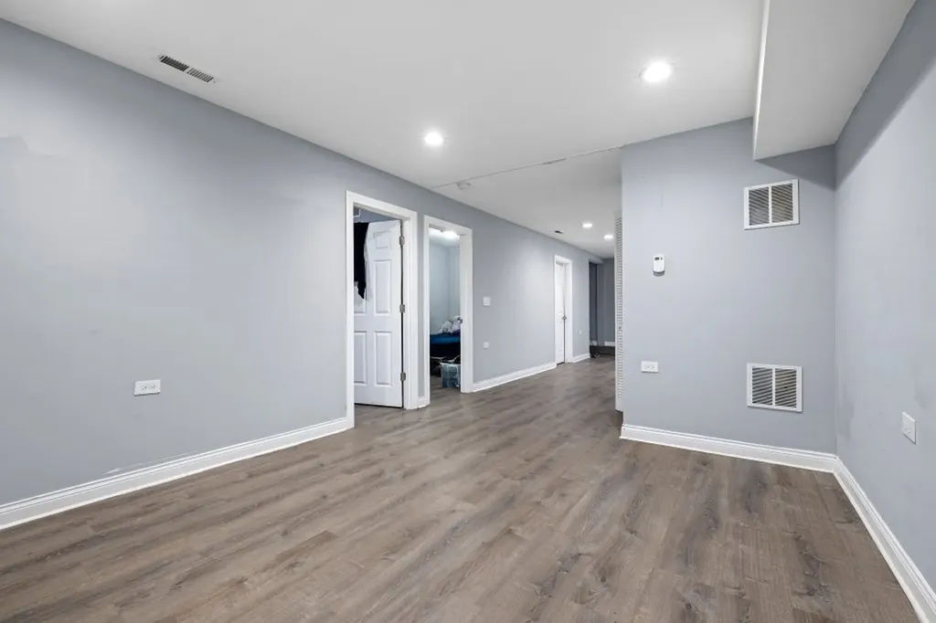 1615 South Komensky Avenue Chicago IL 60623