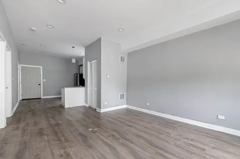 1615 South Komensky Avenue Chicago IL 60623