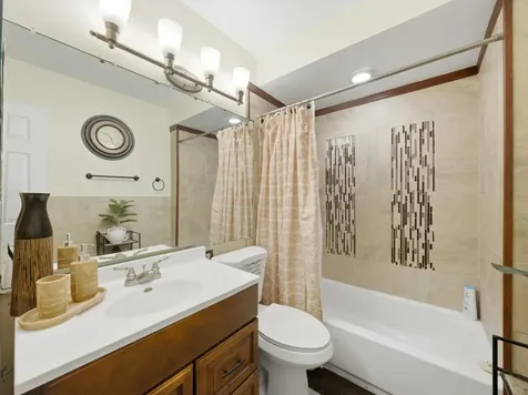1829 217TH Place Sauk Village IL 60411