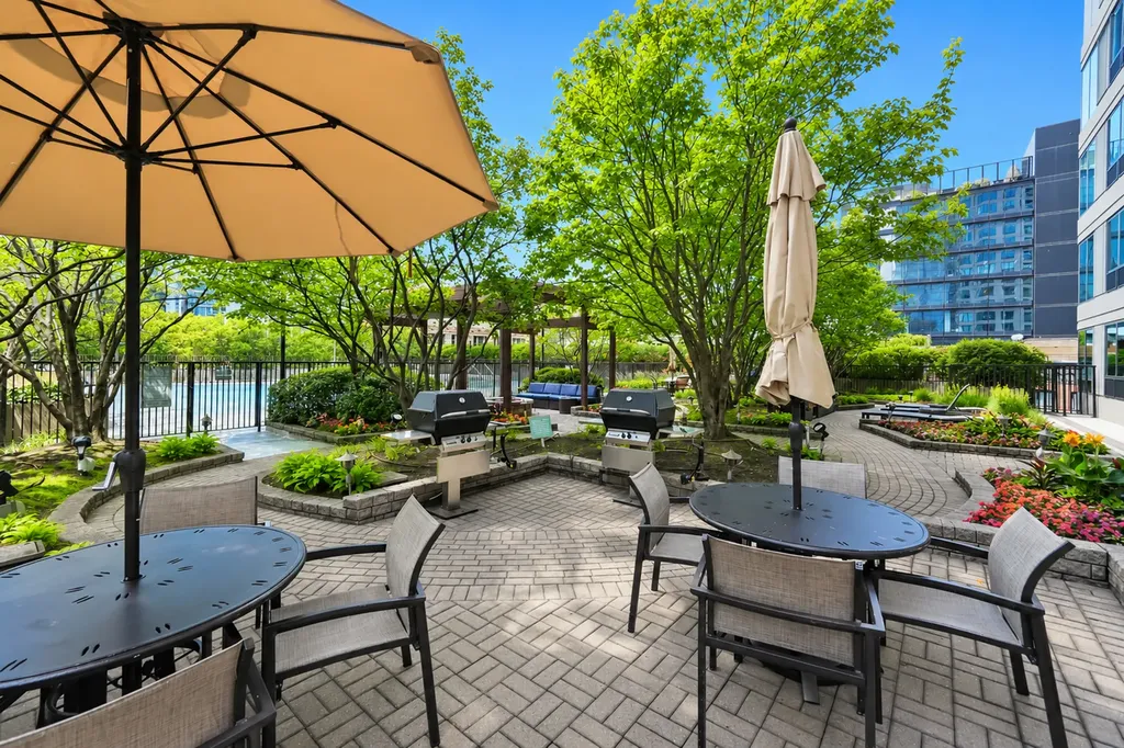 400 North Lasalle Drive Chicago IL 60654