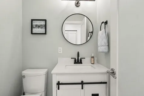 16 Briar Hill Circle Champaign IL 61822