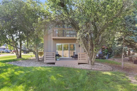16 Briar Hill Circle Champaign IL 61822