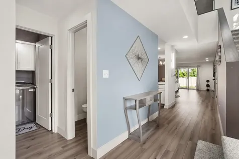 16 Briar Hill Circle Champaign IL 61822