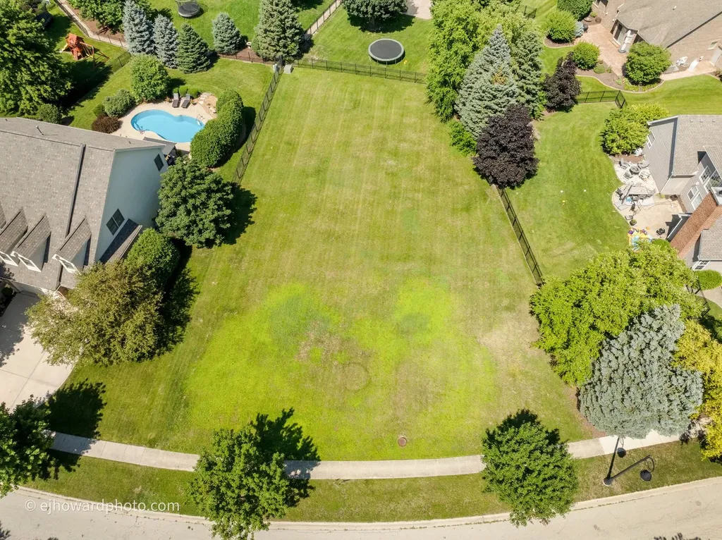 21357 South Forest View Drive Shorewood IL 60404