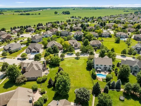 21357 South Forest View Drive Shorewood IL 60404