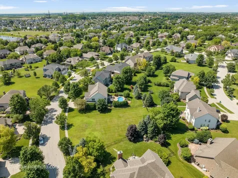 21357 South Forest View Drive Shorewood IL 60404
