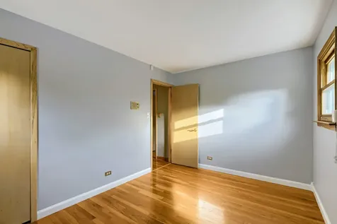 5839 Edward Drive Oak Forest IL 60452