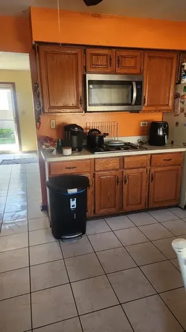 231 Lincoln Lane Wheeling IL 60090