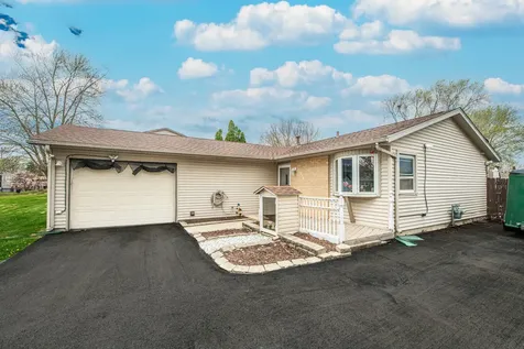 810 Oakton Avenue Romeoville IL 60446