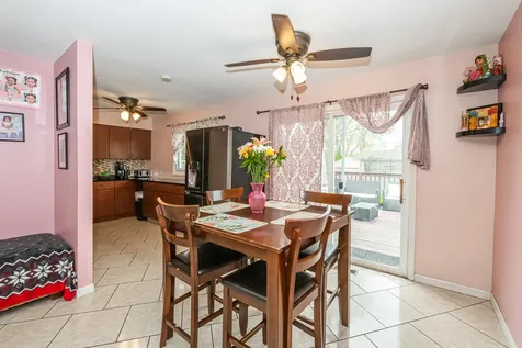 810 Oakton Avenue Romeoville IL 60446