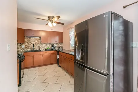 810 Oakton Avenue Romeoville IL 60446