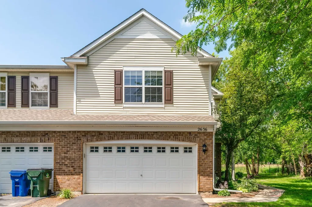 2636 Pondview Drive Algonquin IL 60102