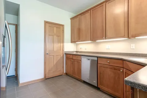 2636 Pondview Drive Algonquin IL 60102