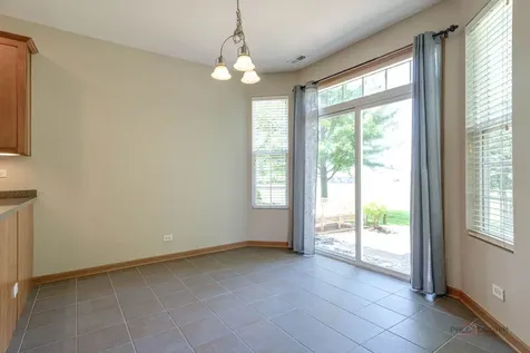 2636 Pondview Drive Algonquin IL 60102