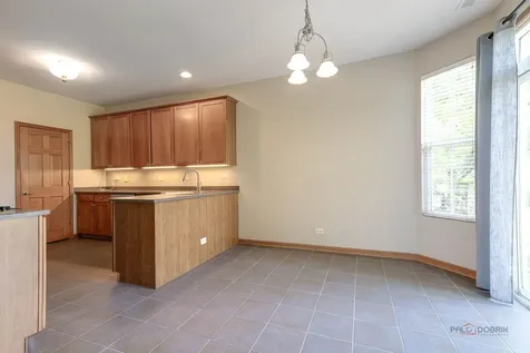2636 Pondview Drive Algonquin IL 60102