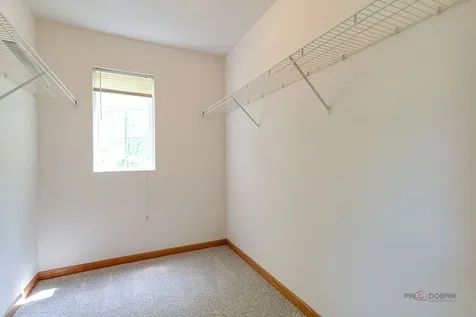 2636 Pondview Drive Algonquin IL 60102