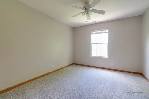2636 Pondview Drive Algonquin IL 60102
