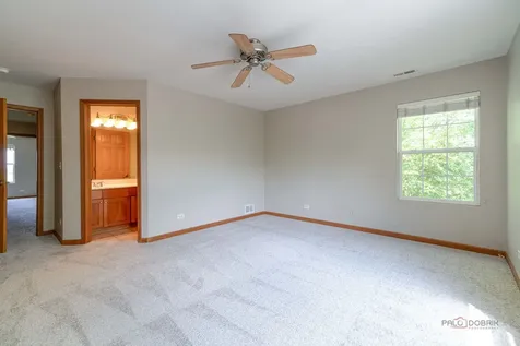 2636 Pondview Drive Algonquin IL 60102