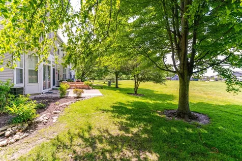 2636 Pondview Drive Algonquin IL 60102