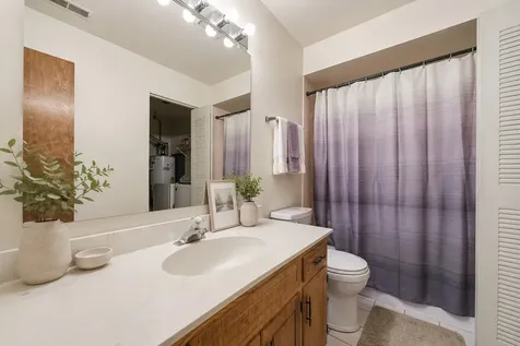 10521 South Roberts Road Palos Hills IL 60465