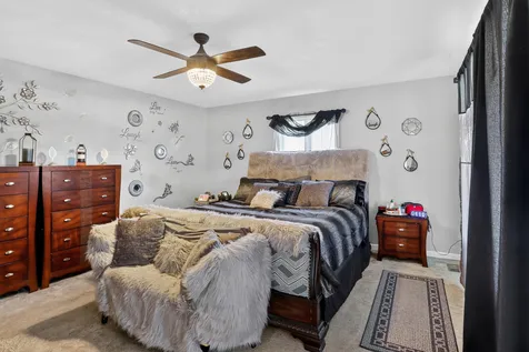 1692 185TH Street Lansing IL 60438
