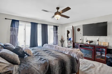 1692 185TH Street Lansing IL 60438