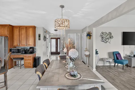 1692 185TH Street Lansing IL 60438