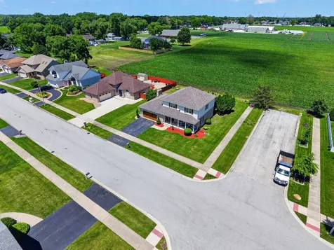 1692 185TH Street Lansing IL 60438